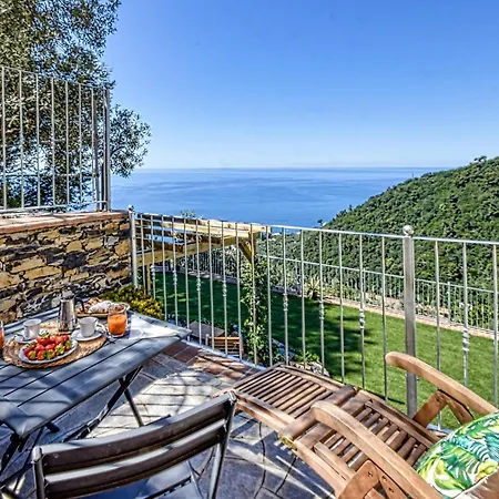 In With House Sea View Tatil Evi Recco