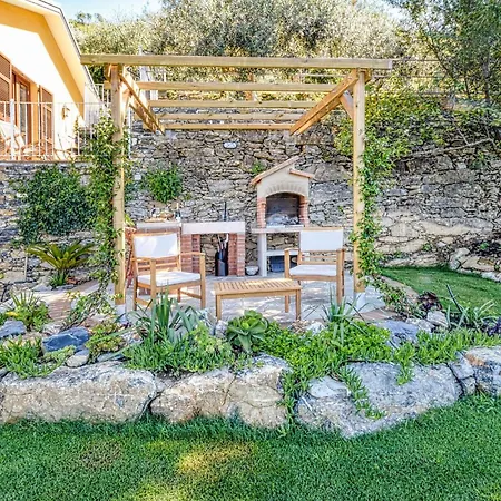 In With House Sea View Tatil Evi